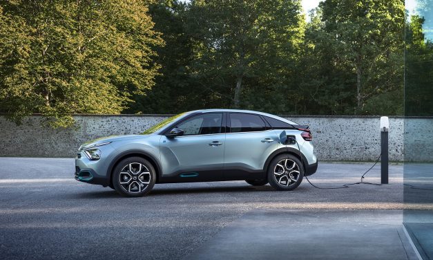 Citroën Ireland announce details of the new C4 and ë-C4 all electric hatchback.