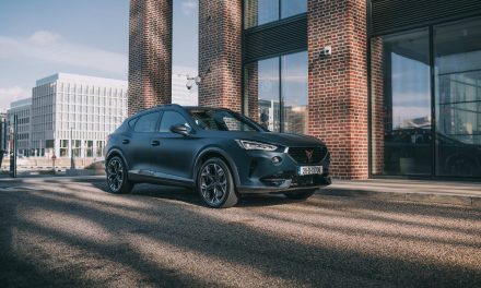 CUPRA Formentor e-HYBRID to start from €39,895 – on sale in Ireland in March.