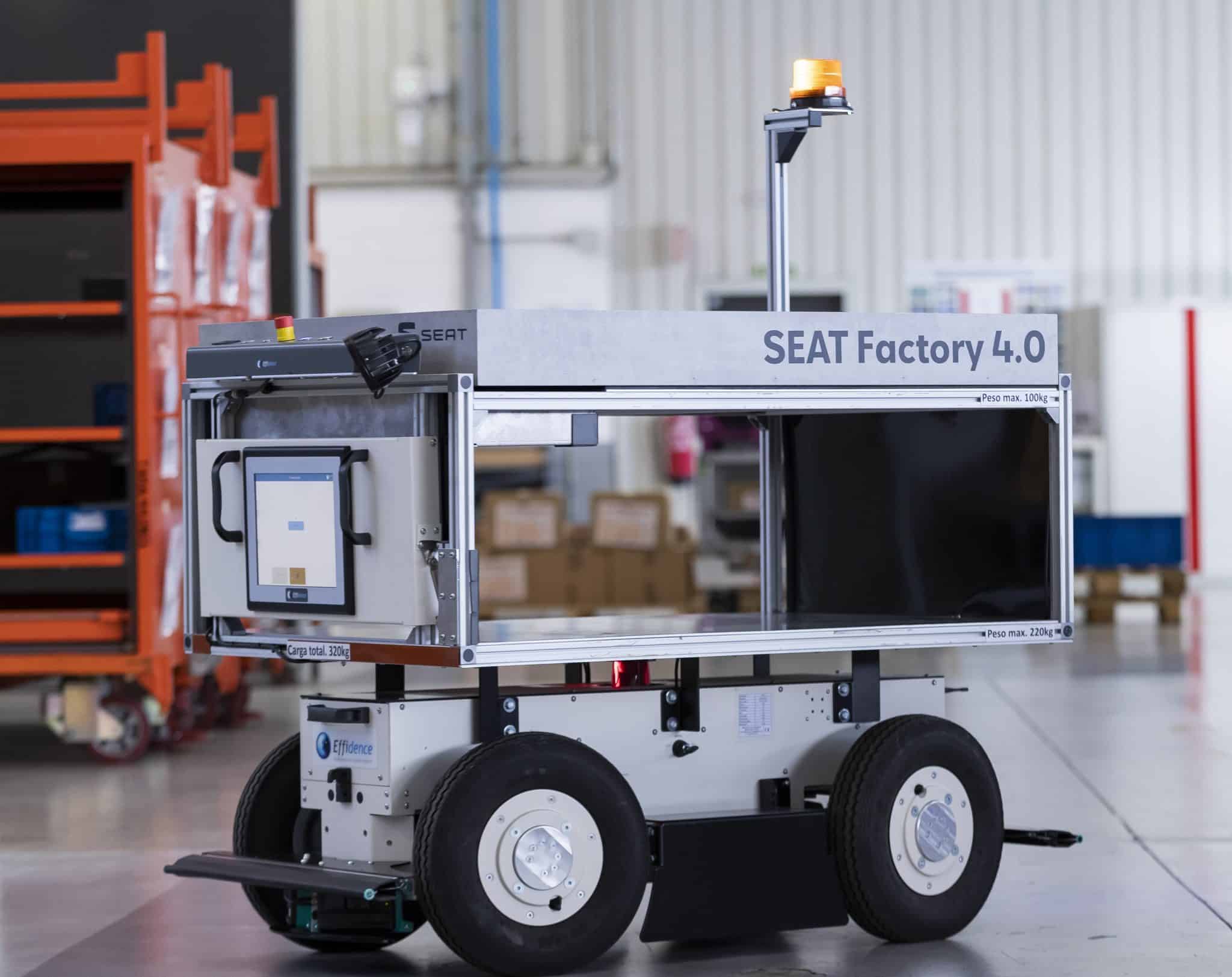 SEAT introduces autonomous mobile robots in its Barcelona factory