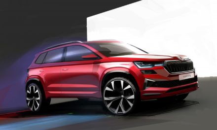 First sketches preview the updated Škoda Karoq.