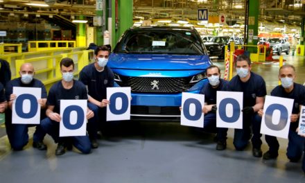 The millionth PEUGEOT 3008 rolls off the production lines at the Sochaux factory.