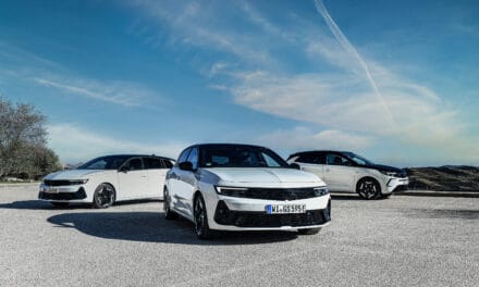 OPEL GSe ELECTRIFIED PERFORMANCE MODELS SET TO DEBUT IN IRISH SHOWROOMS.