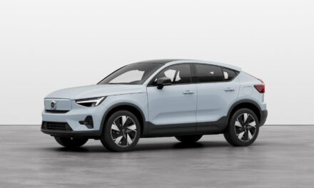 Volvo takes you further: official data confirms uncreased driving range and greater efficiency for revised C40 and XC40 Recharge models.